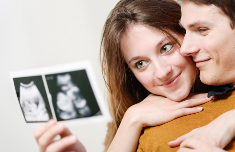 Εξωσωματική γονιμοποίηση (In Vitro Fertilisation -  IVF)